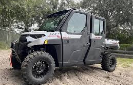 Polaris Ranger 6-Seater Side by Side Enclosed Cabin!